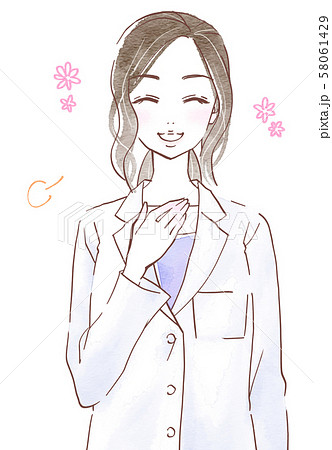 白衣を着てほっとした表情の若い女性 58061429