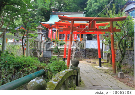 亀山社中横の若宮稲荷神社 58065508