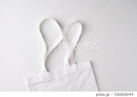 Mock up shopping bag with copy space on white background. Zero waste and shopping concept 58068044