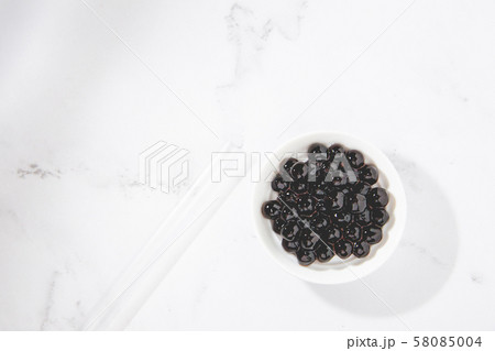 タピオカ、日本、コピースペース 58085004