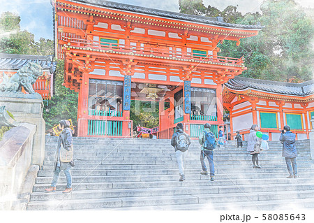 日本の風景 京都祇園 八坂神社 西楼門 のイラスト素材