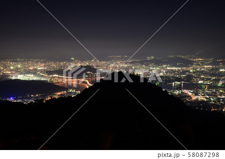 広島市・絵下山山頂駐車場から見た広島市全景の夜景 58087298