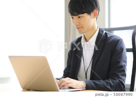 男性 ビジネスマン 社長 男性 ビジネスマン 社長 58087990