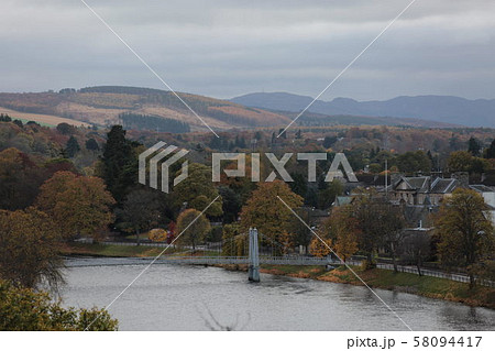 スコットランドの美しい街風景 ネス湖 スコットランドの美しい街風景 ネス湖 58094417