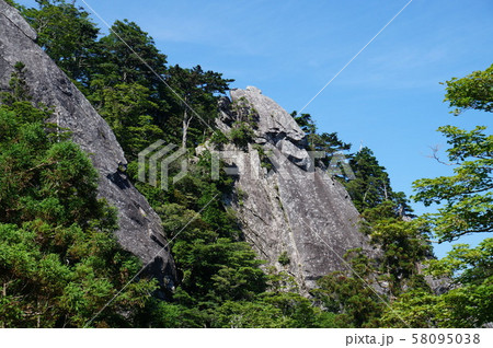 【世界遺産 紀伊山地の霊場と参詣道】大峯奥駈道　第三十八靡　四天岩　奈良県吉野郡十津川村 58095038