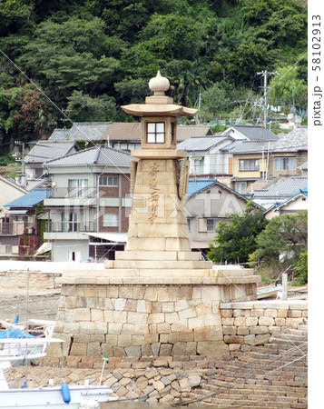 「ポニョ」の故郷、鞆の浦（常夜燈） 58102913