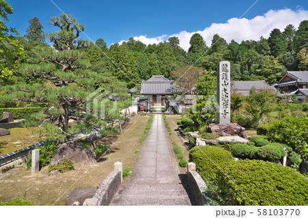 【大池寺】 滋賀県甲賀市水口町名坂 【大池寺】 滋賀県甲賀市水口町名坂 58103770