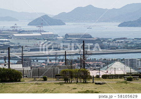 古田台より広島市湾の眺め 58105629