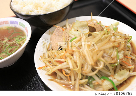 おいしい肉野菜炒め定食 おいしい肉野菜炒め定食 58106765