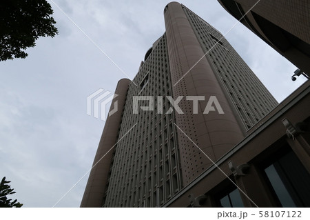 明治大学のリバティタワー 58107122