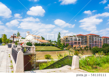 八王子市　長池公園　長池見附橋　移築された旧四谷見附橋 58110111