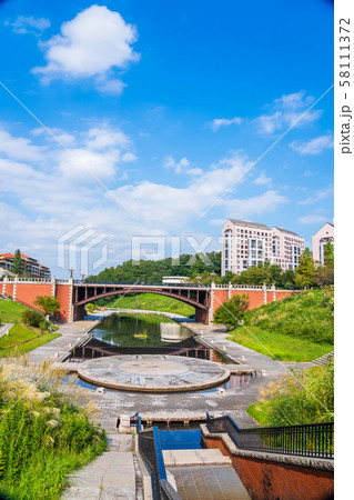 八王子市 長池公園 長池見附橋 移築された旧四谷見附橋 八王子市 長池公園 長池見附橋 移築された旧四谷見附橋 58111372