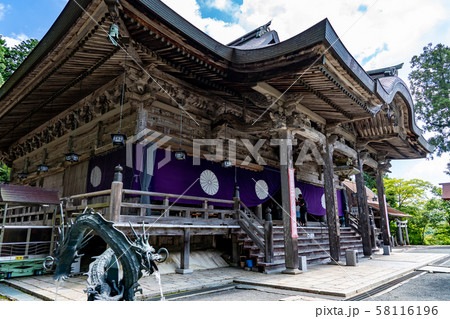 京都府　宮津市　成相寺の境内 58116196