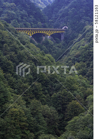 （埼玉県）雁坂トンネルに続く、雁坂大橋 58121163