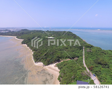藪地島〜ドローンで空撮(沖縄県うるま市) 藪地島〜ドローンで空撮(沖縄県うるま市) 58126741