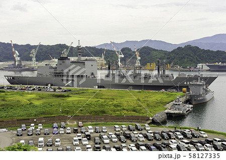 海上自衛隊 補給艦 ましゅう Aoe 425 京都府舞鶴市の写真素材