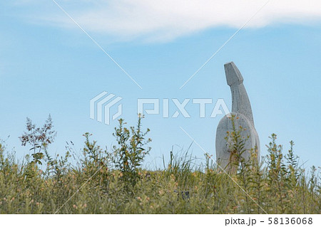 陣馬山 山頂 馬の彫刻 陣馬山 山頂 馬の彫刻 58136068