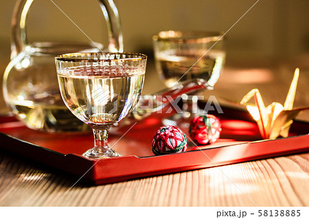 日本酒 金箔入り 58138885