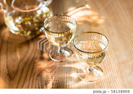日本酒 金箔入り 日本酒 金箔入り 58138909