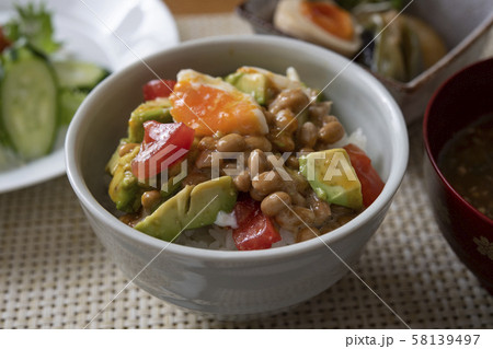 アボカド納豆丼 アボカド納豆丼 58139497