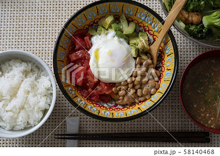 アボカドトマト納豆の食卓 アボカドトマト納豆の食卓 58140468