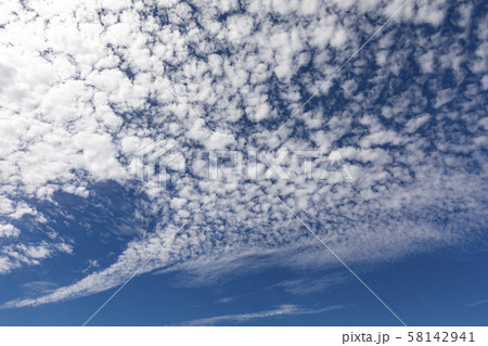 雲 雲 58142941