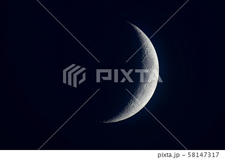 １０月２日　月齢3.59　１７時４０分 58147317