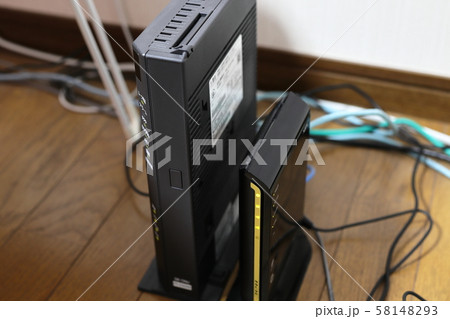 モデムイメージ　ルーターイメージ　ONUイメージ 58148293
