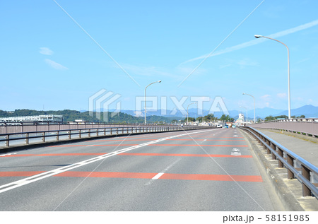 睦橋 多摩川 福生市 あきる野市 あきる野市方面を望む 2019 10 の写真素材 58151985 Pixta