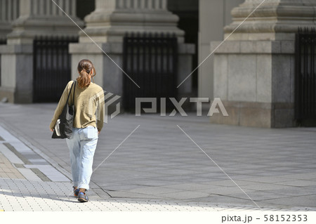 旧居留地を歩く 58152353