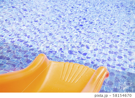 Orange pool slider 58154670