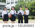 中学生　笑顔　学校生活 58160663