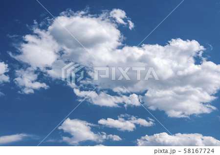 青空と雲 青空と雲 58167724