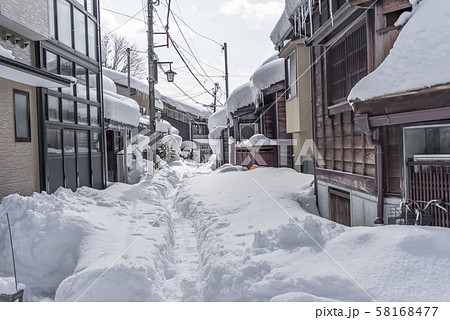 【雪 東山ひがし茶屋街裏路地】 【雪 東山ひがし茶屋街裏路地】 58168477