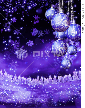 キラキラ クリスマス オーナメントと雪景色 イメージ 縦 キラキラ クリスマス オーナメントと雪景色 イメージ 縦 58171154