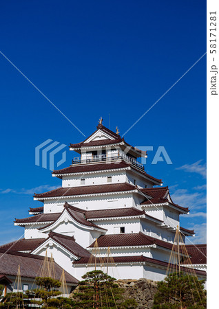 Aizu Wakamatsu Tsuruga Castle under winter blue sky 58171281