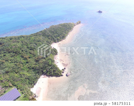 藪地島〜ドローンで空撮(沖縄県うるま市) 藪地島〜ドローンで空撮(沖縄県うるま市) 58175311