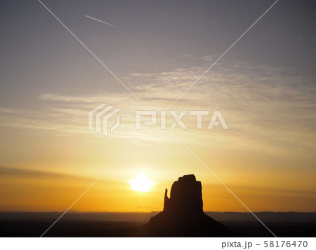 モニュメントバレー 58176470