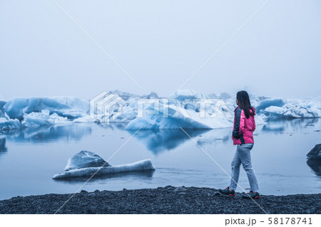 Travel in Jokulsarlon glacial lagoon in Iceland. 58178741