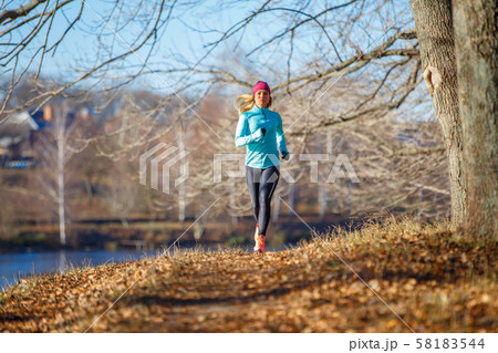 Fitness girl training running in the morning park Fitness girl training running in the morning park 58183544