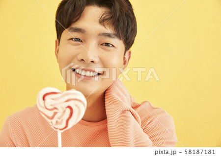 ポートレートシリーズ 男性 カラーバック ポートレートシリーズ 男性 カラーバック 58187181