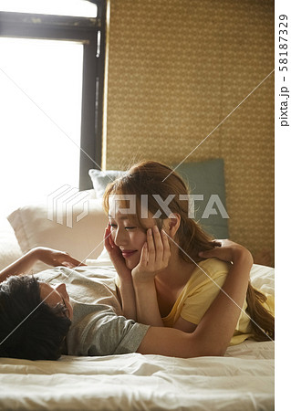 カップル ライフスタイル カップル ライフスタイル 58187329