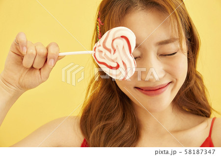 ポートレートシリーズ　ビューティー　カラーバック 58187347