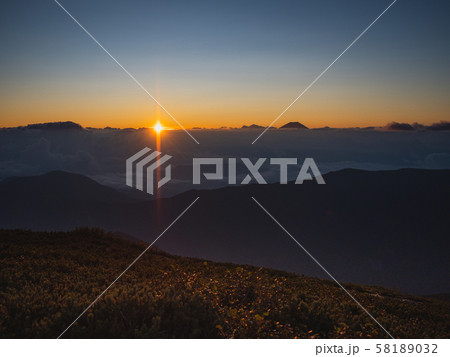 南アルプス 日の出 千枚岳より 58189032