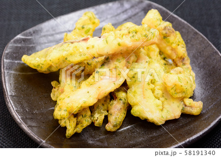 おいしいイカの磯辺揚げ おいしいイカの磯辺揚げ 58191340