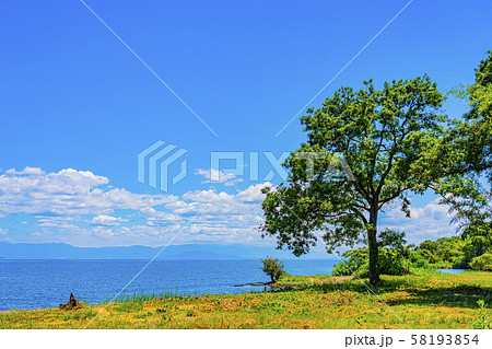 琵琶湖湖畔、風景水彩画。””かたらい”” 琵琶湖と湖西線 【透明水彩風景画】 ／ Lake Biwa 【Watercolor