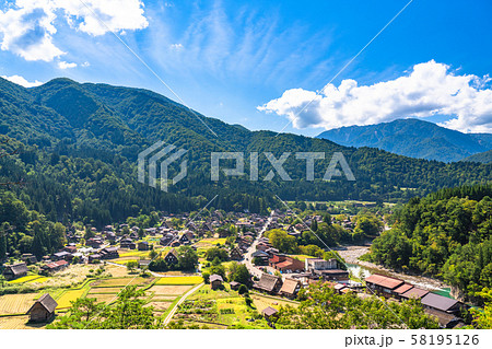 《岐阜県》白川郷全景・秋 58195126