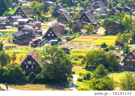 《岐阜県》白川郷全景・秋 《岐阜県》白川郷全景・秋 58195133