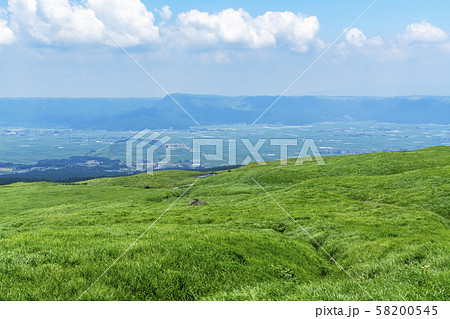 [熊本県]阿蘇・草千里の風景 58200545