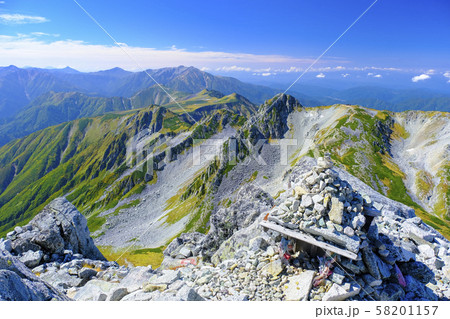 雄山山頂から五色が原と薬師岳 58201157